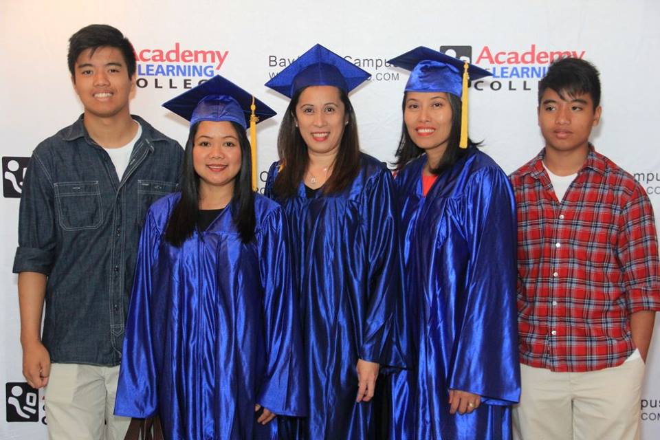 2016 Convocation Photo 5 – Toronto – Bay/Bloor Campus