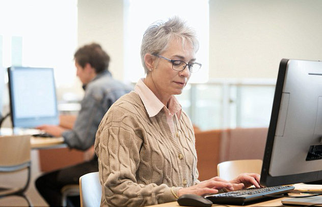 4 tips for mature workers to win at job interviews!