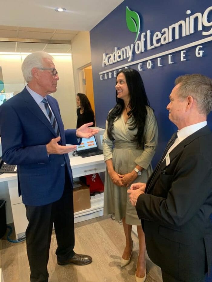 Students and staff at Academy of Learning Career College-1 Students and staff at Academy of Learning Career College-1